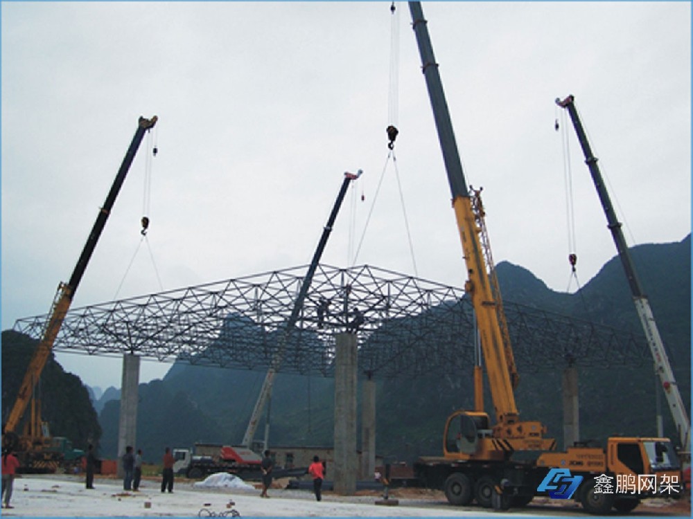 加油站網架施工現場