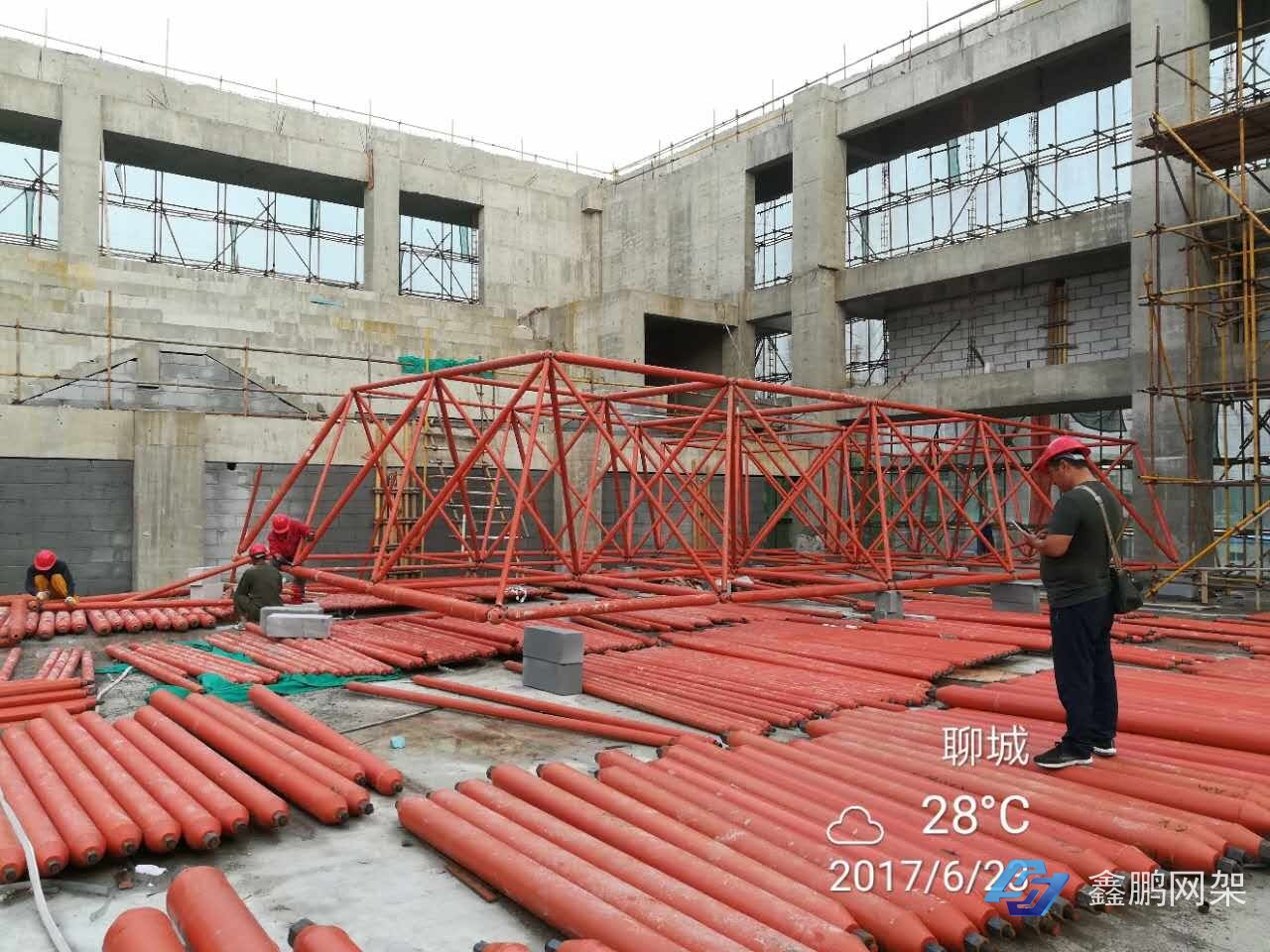 山東聊城一中體育館屋面網架系統(tǒng)